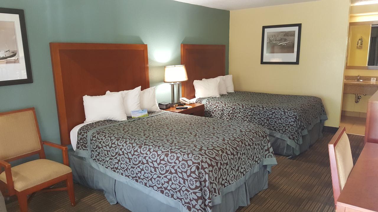 Days Inn By Wyndham Jacksonville Airport Eksteriør bilde
