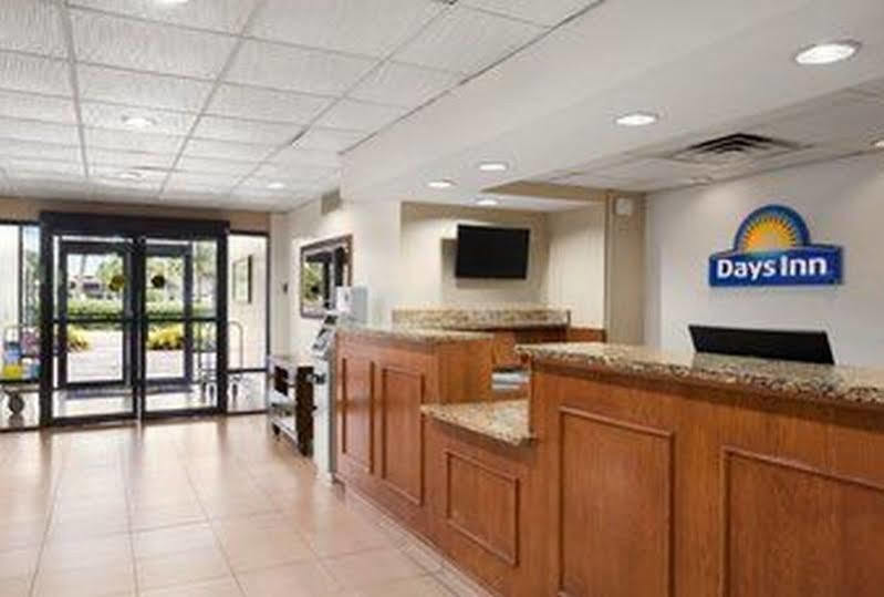 Days Inn By Wyndham Jacksonville Airport Eksteriør bilde