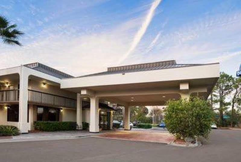Days Inn By Wyndham Jacksonville Airport Eksteriør bilde